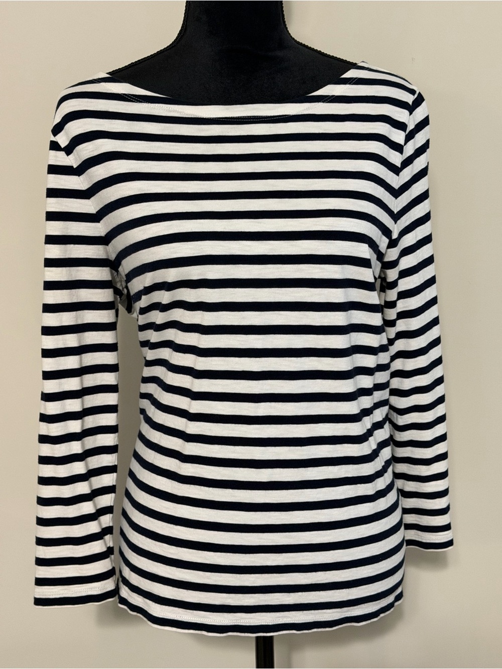 Striped Boatneck Long-Sleeve Women's Top - White & Navy